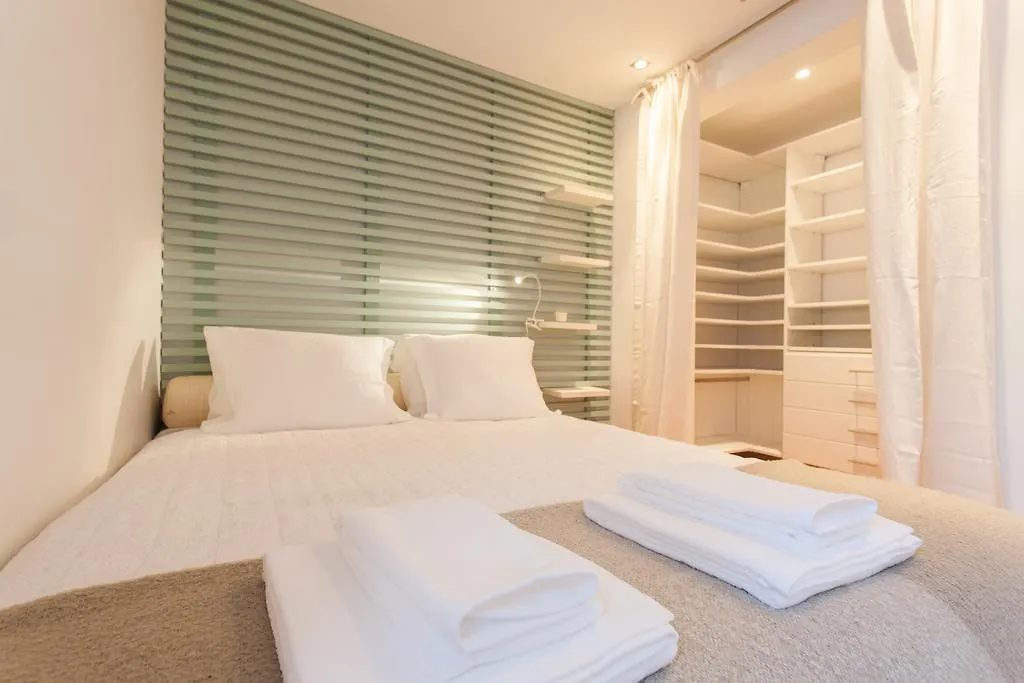 Flh Bairro Alto Loft With Sunny Terrace Daire Lisboa 0*,